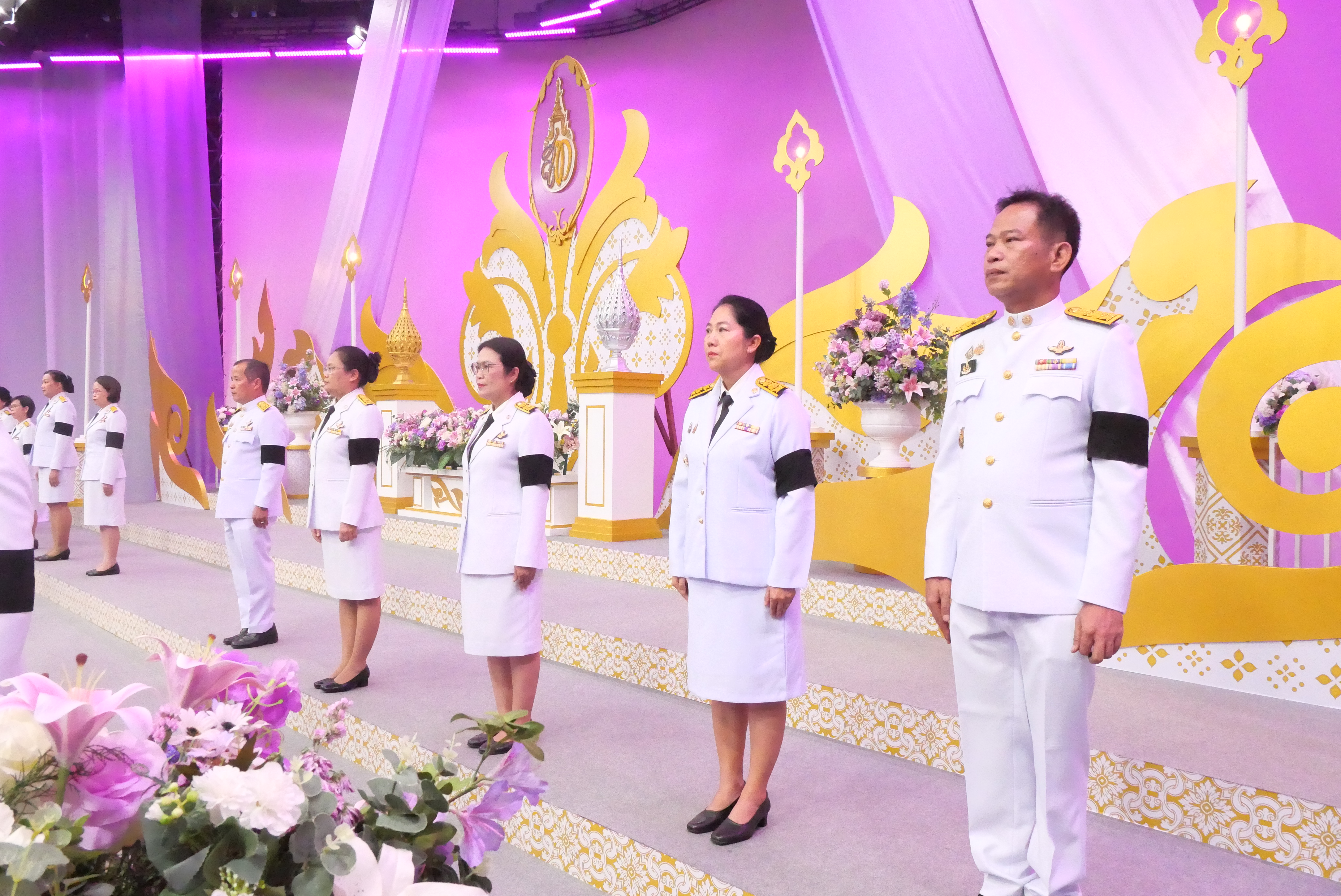 title - คณะผู้บริหาร ส.ป.ก. บันทึกเทปถวายพระพรชัยมงคล สมเด็จพระนางเจ้าสุทิดา พัชรสุธาพิมลลักษณ พระบรมราชินี เนื่องในโอกาสวันเฉลิมพระชนมพรรษา 48 พรรษา